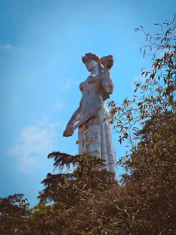 Mother Georgia - cosa vedere a tbilisi in 3 giorni?
